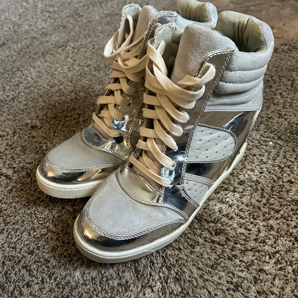 Size 9 wedge shoes